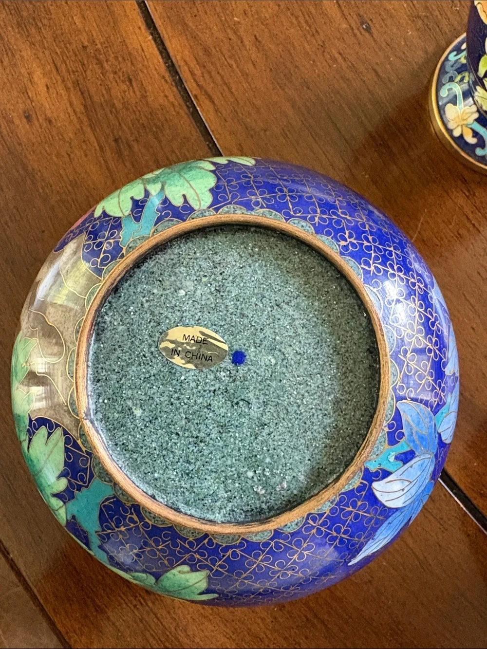 Vintage Chinese cloisonné 2-piece set. Matching floral lidded jar & Vase